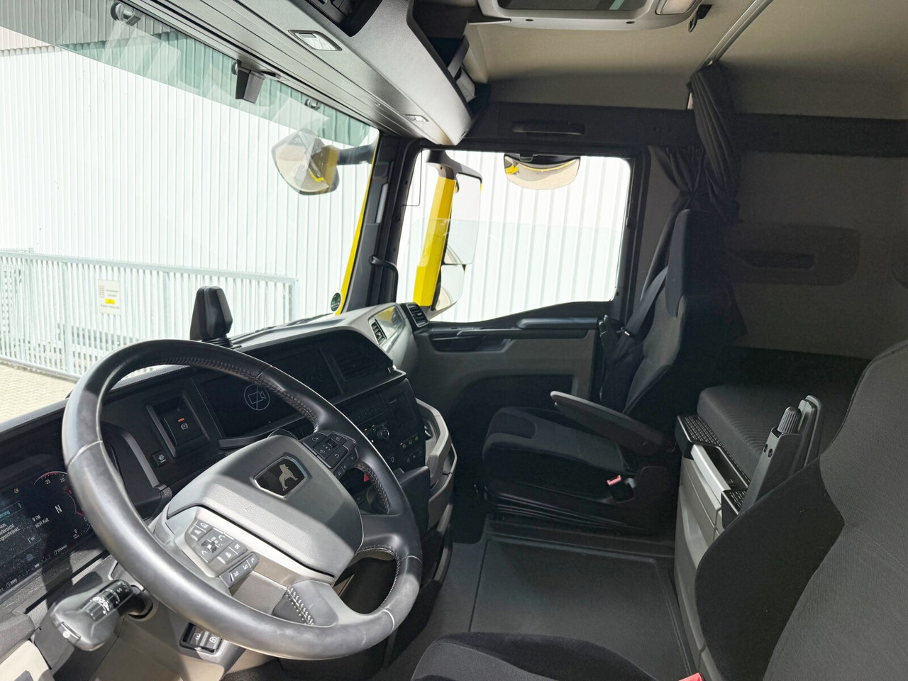 MAN TGX 18.510 4X4H BL SA TGX 18.510 4X4H BL SA, PriTarder, HydroDrive, Navi, LED, Kipphydraulik - Cabeza tractora: foto 3 MAN TGX 18.510 4X4H BL SA TGX 18.510 4X4H BL SA, PriTarder, HydroDrive, Navi, LED, Kipphydraulik - Cabeza tractora: foto 3