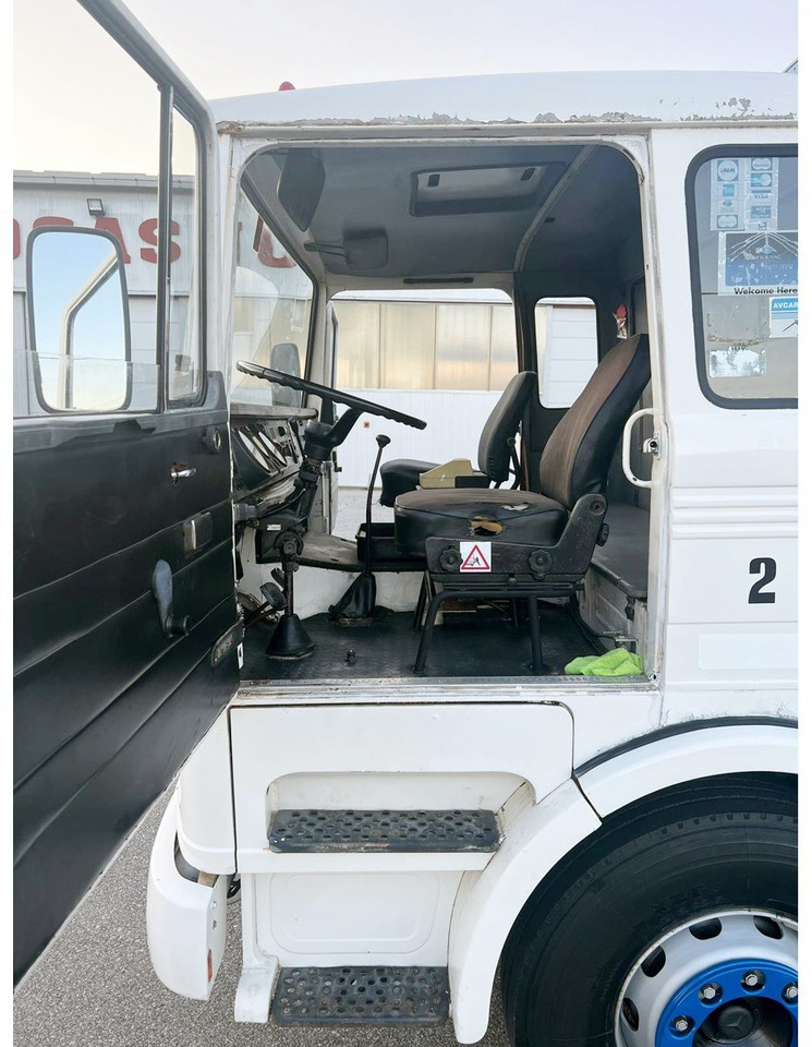 Mercedes-Benz 1923 4x2 1923 4x2 - Cabeza tractora: foto 5 Mercedes-Benz 1923 4x2 1923 4x2 - Cabeza tractora: foto 5