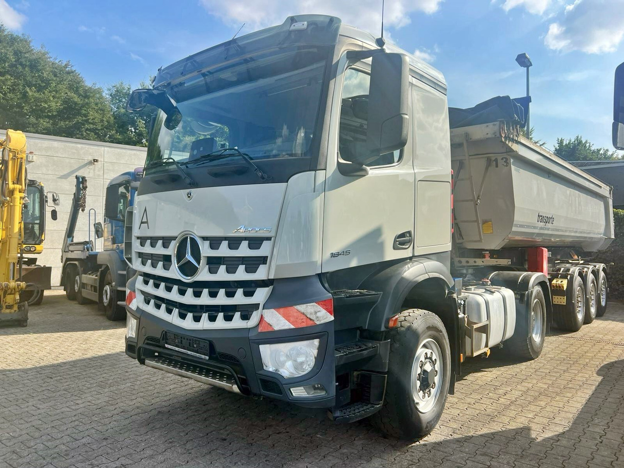 Mercedes-Benz Arocs 1845 LS 4x4 HAD Arocs 1845 LS 4x4 HAD - Cabeza tractora: foto 1 Mercedes-Benz Arocs 1845 LS 4x4 HAD Arocs 1845 LS 4x4 HAD - Cabeza tractora: foto 1