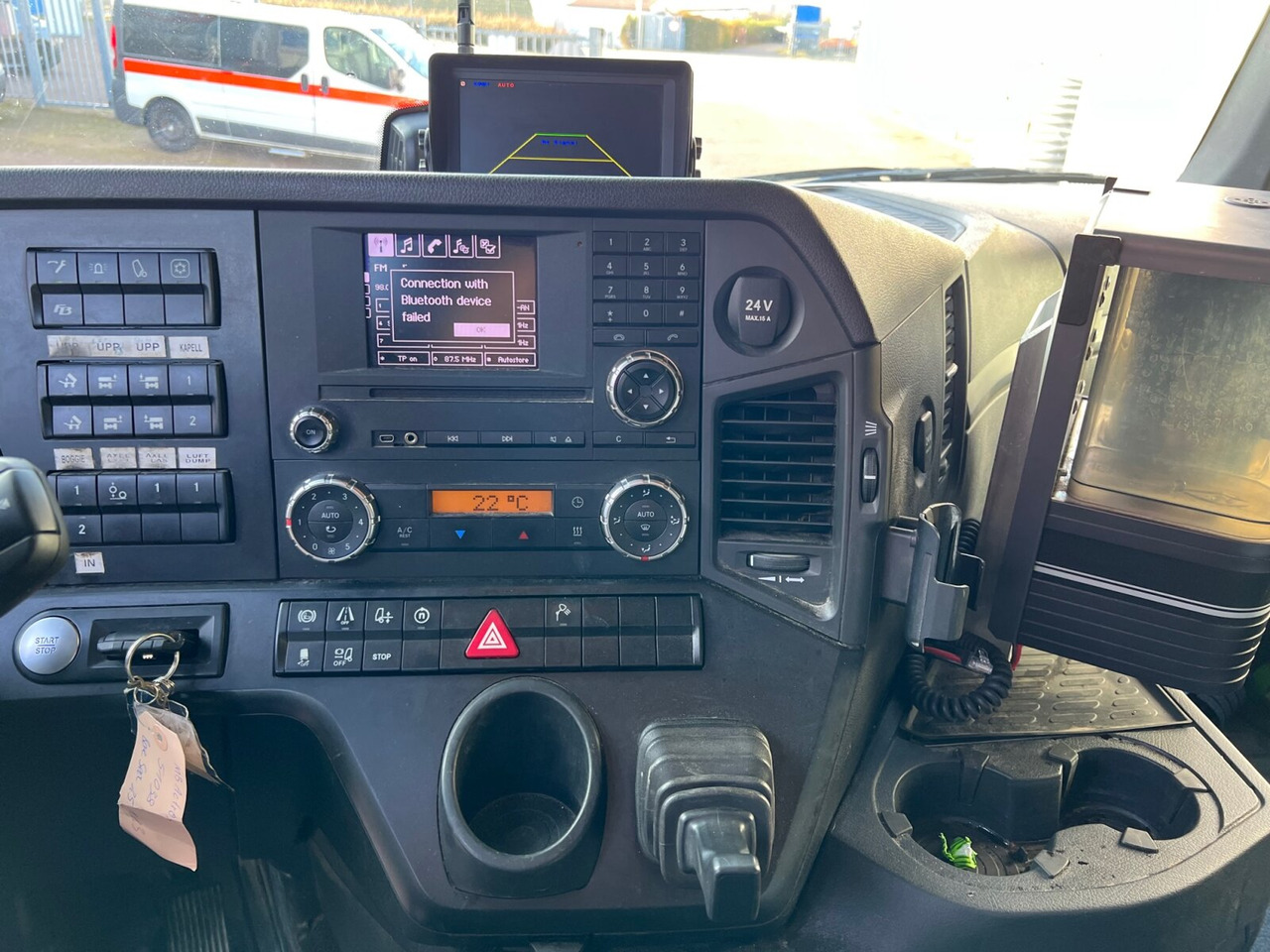 Mercedes-Benz Arocs 3351 LS 6x4 Arocs 3351 LS 6x4, StreamSpace, Bi-Xenon, Hydraulik - Cabeza tractora: foto 5 Mercedes-Benz Arocs 3351 LS 6x4 Arocs 3351 LS 6x4, StreamSpace, Bi-Xenon, Hydraulik - Cabeza tractora: foto 5