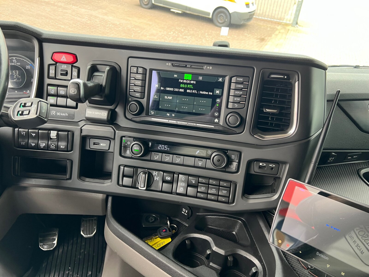 Scania R 580 6x4 R 580 6x4, V8-Motor, Kipphydraulik, Retarder, 66t - Cabeza tractora: foto 4 Scania R 580 6x4 R 580 6x4, V8-Motor, Kipphydraulik, Retarder, 66t - Cabeza tractora: foto 4