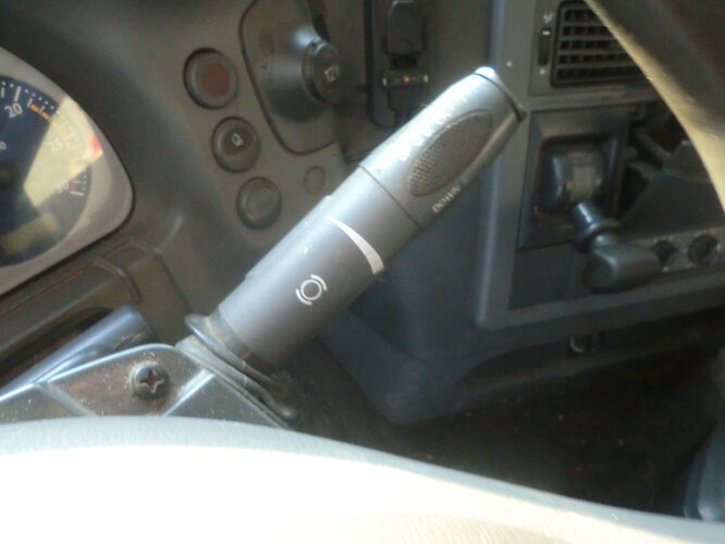 Cabeza tractora Stralis 440S43T/P 4x2 Stralis 440S43T/P 4x2, ONLY FOR SPAREPARTS!!!: foto 7