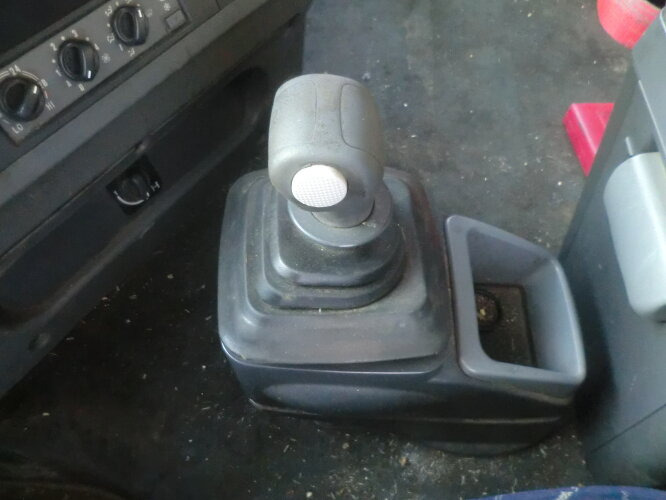 Cabeza tractora Stralis 440S43T/P 4x2 Stralis 440S43T/P 4x2, ONLY FOR SPAREPARTS!!!: foto 9