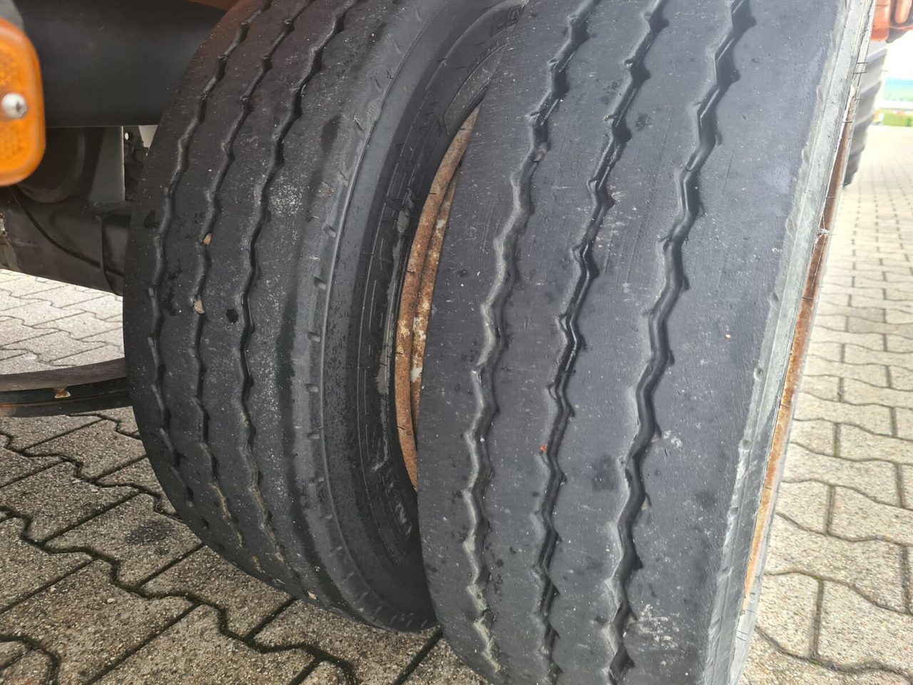 ETK-TA ETK-TA, hydr. Auffahrrampen - Remolque plataforma/ Caja abierta: foto 2 ETK-TA ETK-TA, hydr. Auffahrrampen - Remolque plataforma/ Caja abierta: foto 2