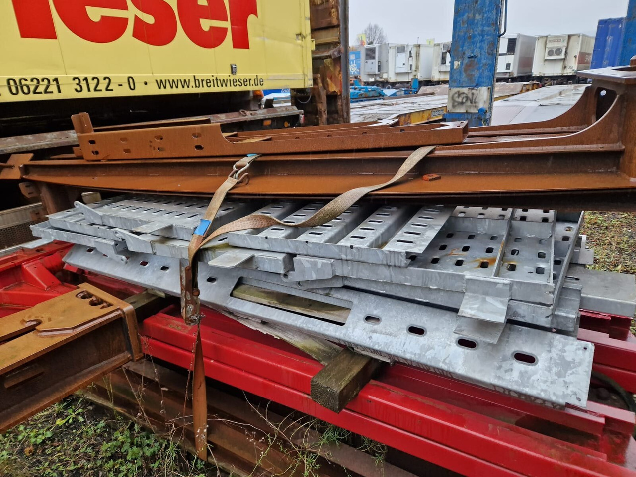 Camión portavehículos nuevo EuroCargo ML160E32 4x2 EuroCargo ML160E32 4x2 mit Teilen für Anhänger und Aufbauten: foto 10