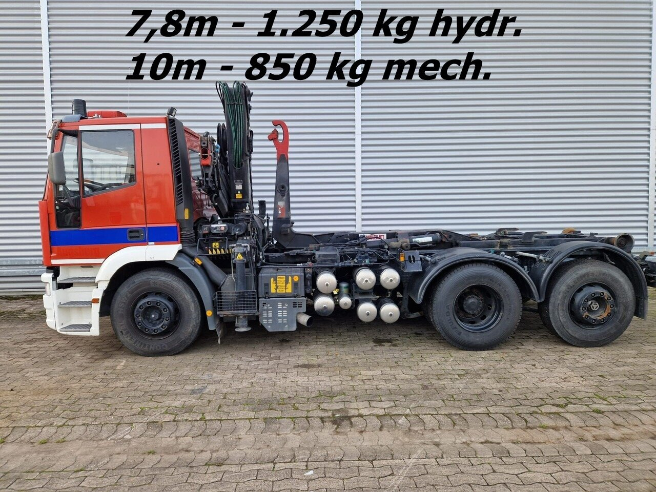 EuroTech 240E38 6x2-4 EuroTech 240E38 6x2-4, Lift-/Lenkachse, Seilwinde, Kran Hiab 100 - Camión multibasculante, Camión grúa: foto 1 EuroTech 240E38 6x2-4 EuroTech 240E38 6x2-4, Lift-/Lenkachse, Seilwinde, Kran Hiab 100 - Camión multibasculante, Camión grúa: foto 1