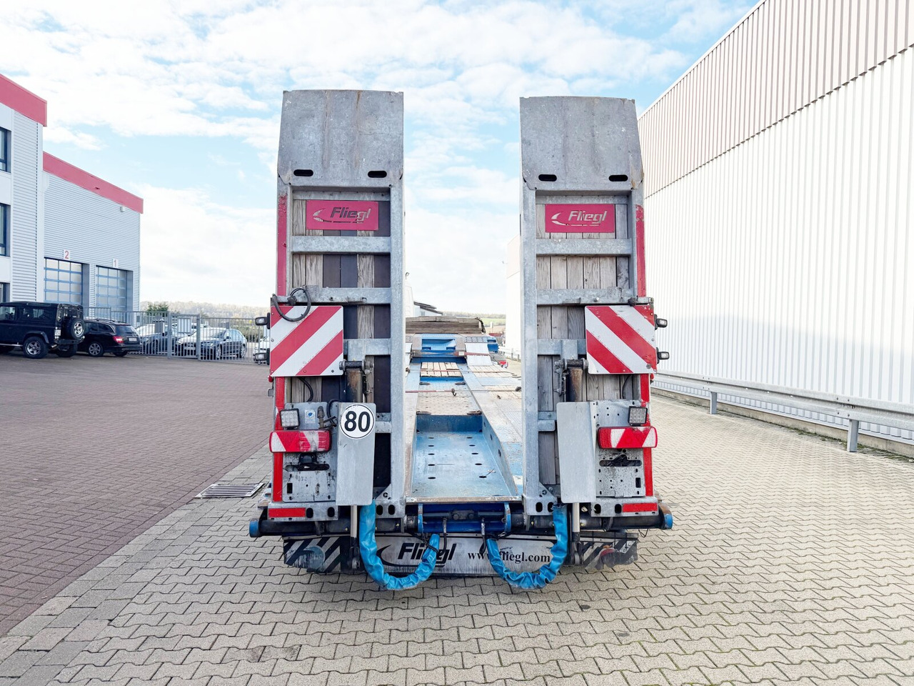 Semirremolque góndola rebajadas para transporte de equipos pesados Fliegl SDS 420 T SDS 420 T, Nachlauflenkachse, Verbr. auf 3m, hydr. Rampen: foto 11 Semirremolque góndola rebajadas para transporte de equipos pesados Fliegl SDS 420 T SDS 420 T, Nachlauflenkachse, Verbr. auf 3m, hydr. Rampen: foto 11
