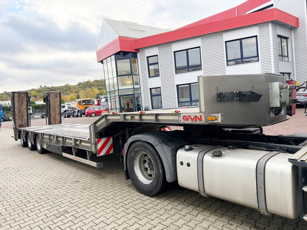 Semirremolque góndola rebajadas para transporte de equipos pesados GVN Trailer 329 GVN Trailer 329, Liftachse, Verbr. auf 3m, hydr. Rampen: foto 11 Semirremolque góndola rebajadas para transporte de equipos pesados GVN Trailer 329 GVN Trailer 329, Liftachse, Verbr. auf 3m, hydr. Rampen: foto 11