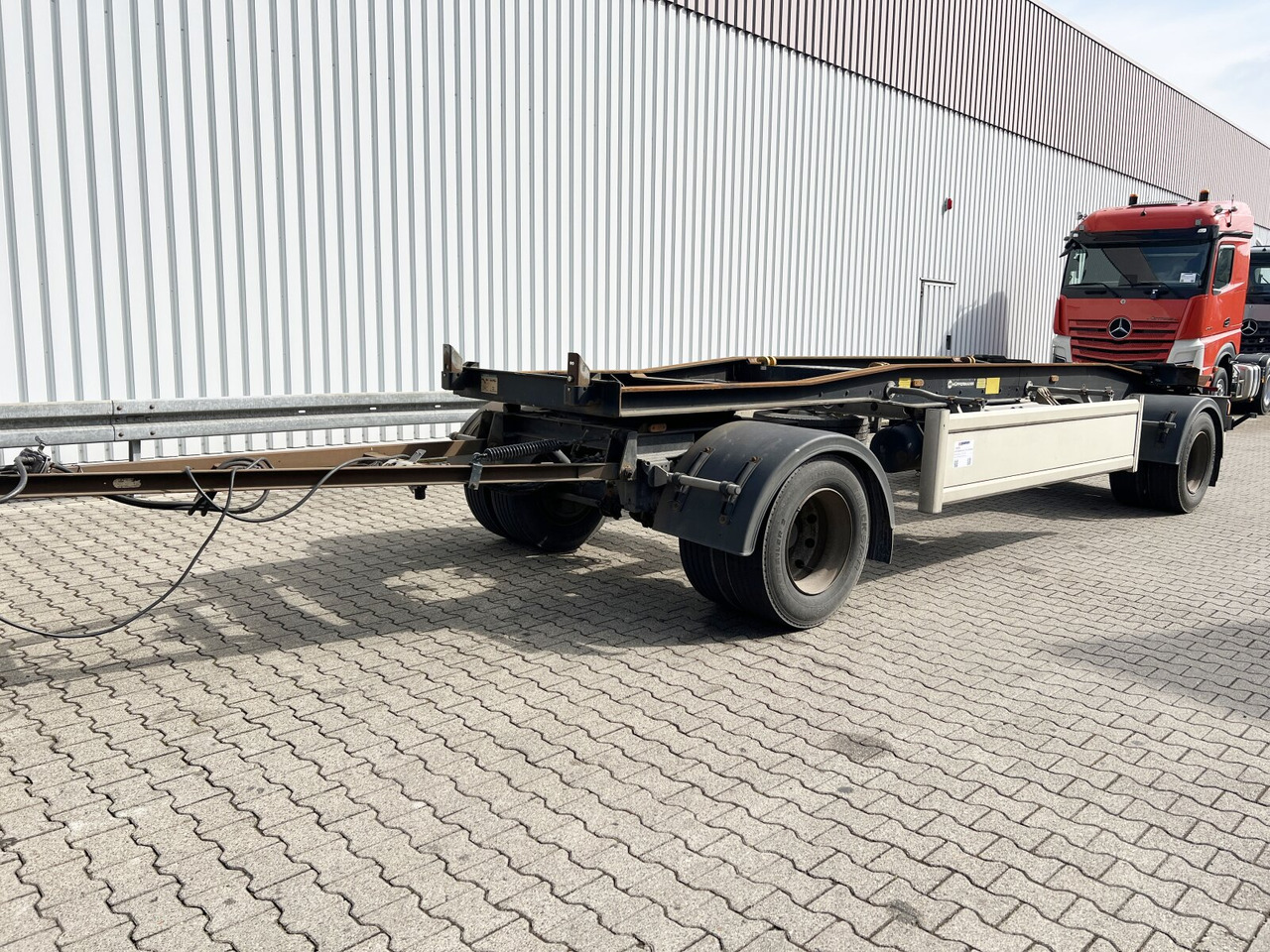 HSA 18.70 L Schlittenabroller HSA 18.70 L Schlittenabroller - Remolque multilift/ Portacontenedores de cadenas: foto 1 HSA 18.70 L Schlittenabroller HSA 18.70 L Schlittenabroller - Remolque multilift/ Portacontenedores de cadenas: foto 1