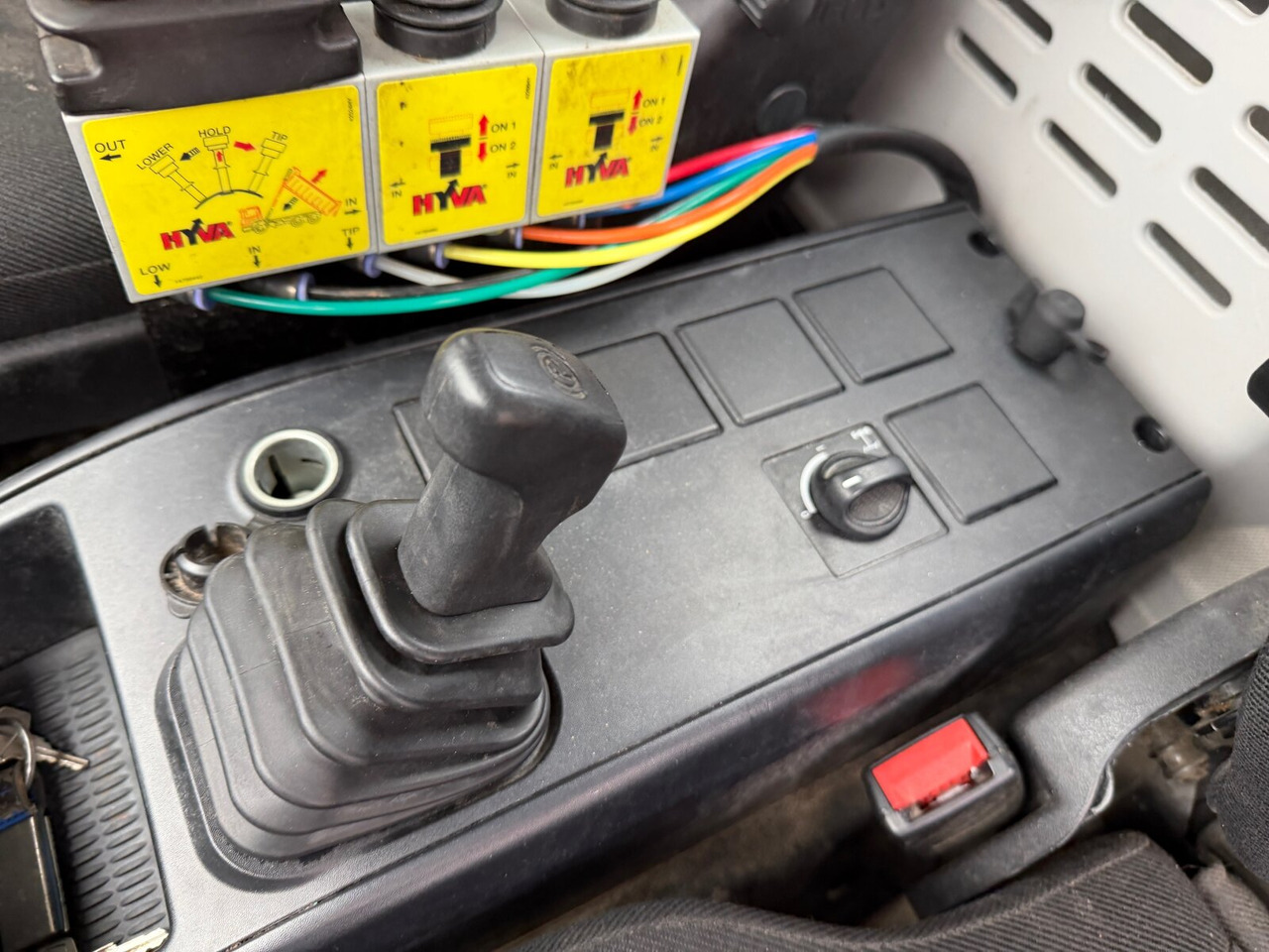 Iveco EuroCargo ML120E22 4x2 EuroCargo ML120E22 4x2, City-Abroller - Camión multibasculante: foto 5 Iveco EuroCargo ML120E22 4x2 EuroCargo ML120E22 4x2, City-Abroller - Camión multibasculante: foto 5