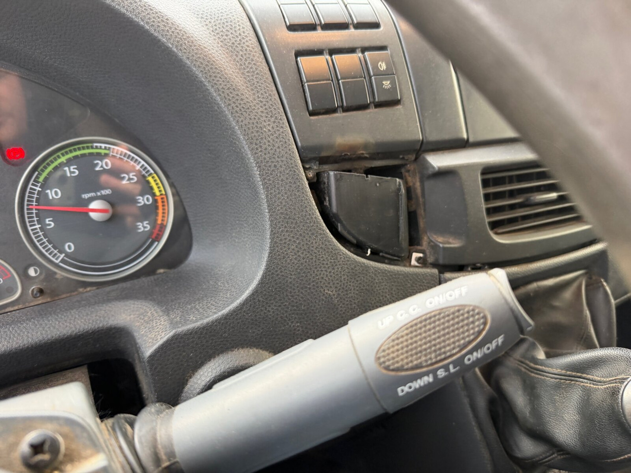 Iveco EuroCargo ML75E16 4x2 EuroCargo ML75E16 4x2, City-Abroller - Camión multibasculante: foto 5 Iveco EuroCargo ML75E16 4x2 EuroCargo ML75E16 4x2, City-Abroller - Camión multibasculante: foto 5