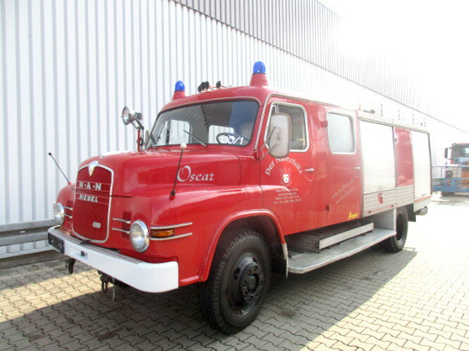 MAN 450 HALF TRO-TLF16 4x2 450 HALF TRO-TLF 16 - Ambulancia: foto 1 MAN 450 HALF TRO-TLF16 4x2 450 HALF TRO-TLF 16 - Ambulancia: foto 1