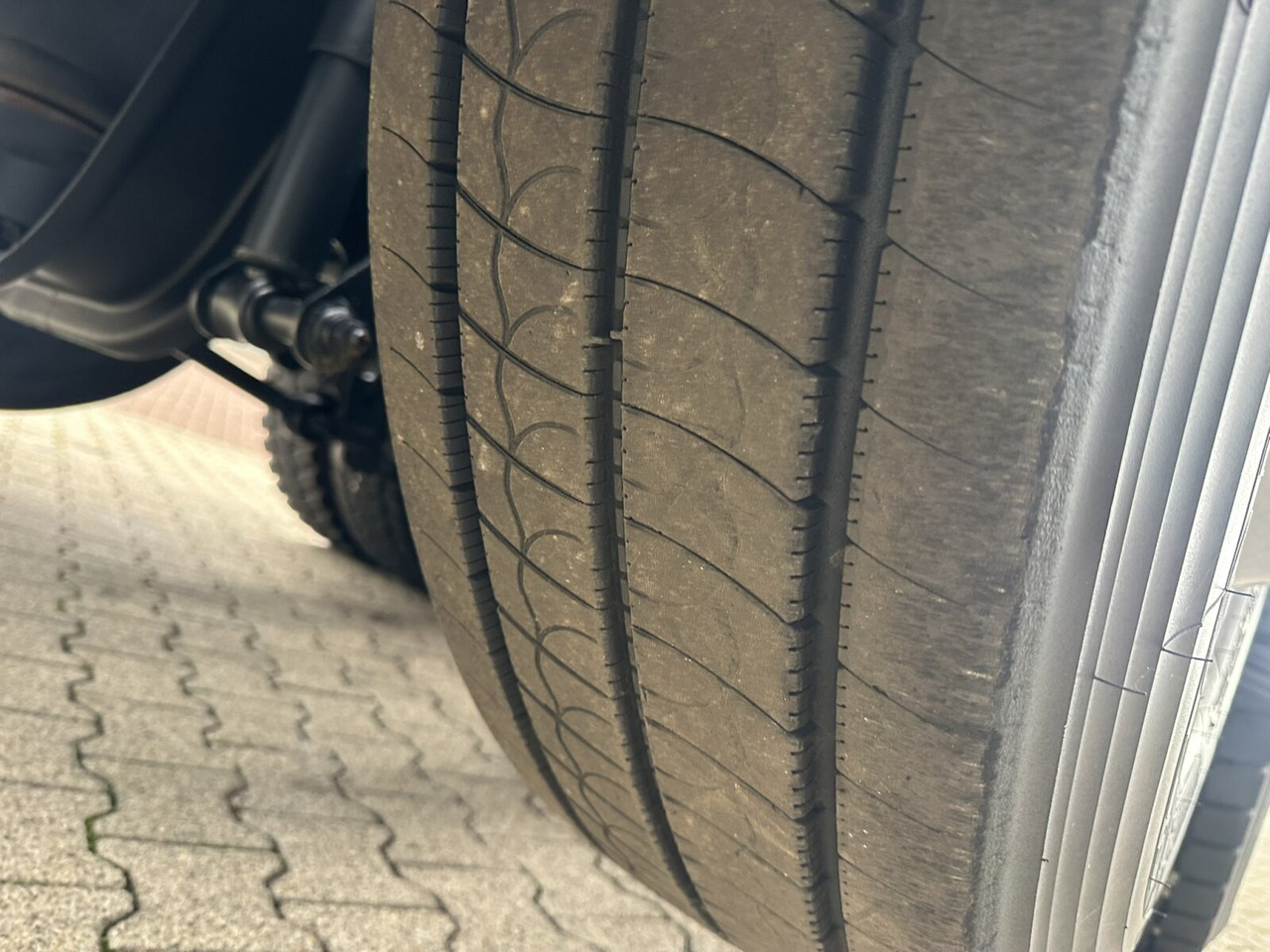 MAN TGS 26.440 6x2 BL TGS 26.440 6x2 BL - Camión multibasculante: foto 4 MAN TGS 26.440 6x2 BL TGS 26.440 6x2 BL - Camión multibasculante: foto 4