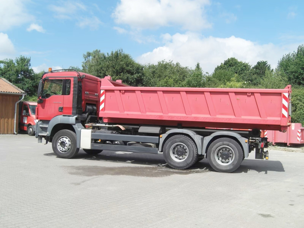 MAN TGS 33.400 6x4 BL TGS 33.400 6x4 BL - Camión multibasculante: foto 5 MAN TGS 33.400 6x4 BL TGS 33.400 6x4 BL - Camión multibasculante: foto 5