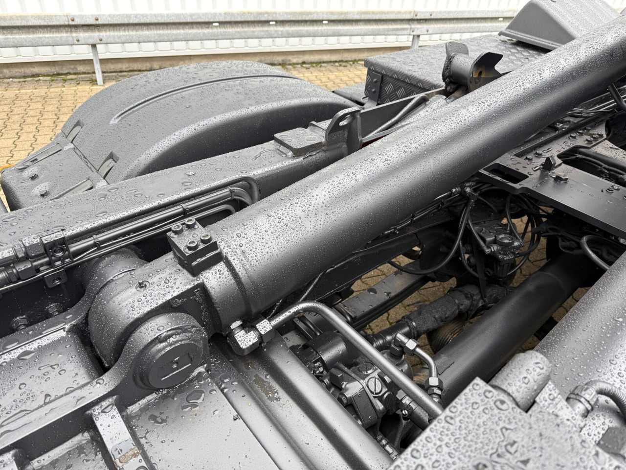 MAN TGS 35.480 8x4 BL TGS 35.480 8x4 BL, PriTarder, Navi - Camión multibasculante: foto 3 MAN TGS 35.480 8x4 BL TGS 35.480 8x4 BL, PriTarder, Navi - Camión multibasculante: foto 3