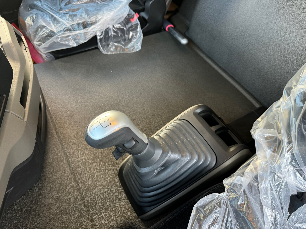 Camión multibasculante nuevo MAN TGS 35.480 8x6H BL CH TGS 35.480 8x6H BL CH, HydroDrive, Navi, Nebenantrieb: foto 6 Camión multibasculante nuevo MAN TGS 35.480 8x6H BL CH TGS 35.480 8x6H BL CH, HydroDrive, Navi, Nebenantrieb: foto 6