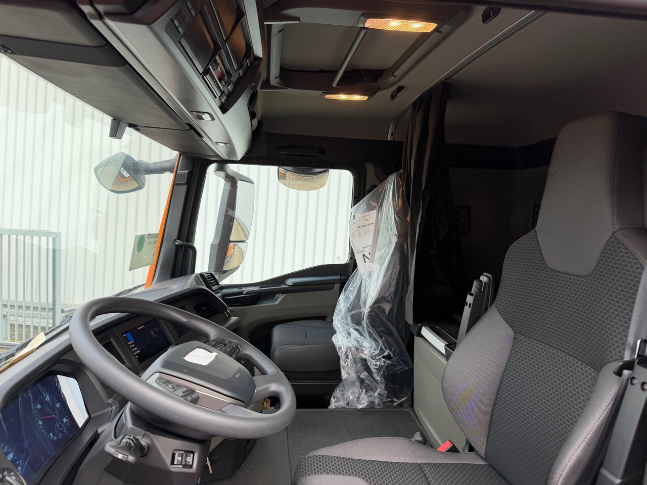 MAN TGS 41.440 8x4 BB CH TGS 41.440 8x4 BB CH, Retarder, MEHRFACH VORHANDEN! - Camión chasis: foto 3 MAN TGS 41.440 8x4 BB CH TGS 41.440 8x4 BB CH, Retarder, MEHRFACH VORHANDEN! - Camión chasis: foto 3