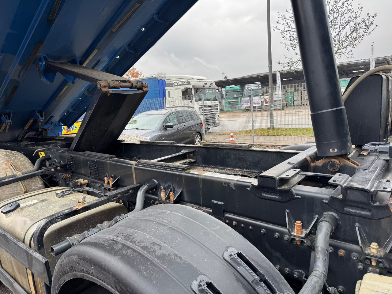 MAN TGS 41.460 8x8 BB TGS 41.460 8x8 BB, Meiller Stahlmulde ca. 20m³ - Dúmper: foto 2 MAN TGS 41.460 8x8 BB TGS 41.460 8x8 BB, Meiller Stahlmulde ca. 20m³ - Dúmper: foto 2