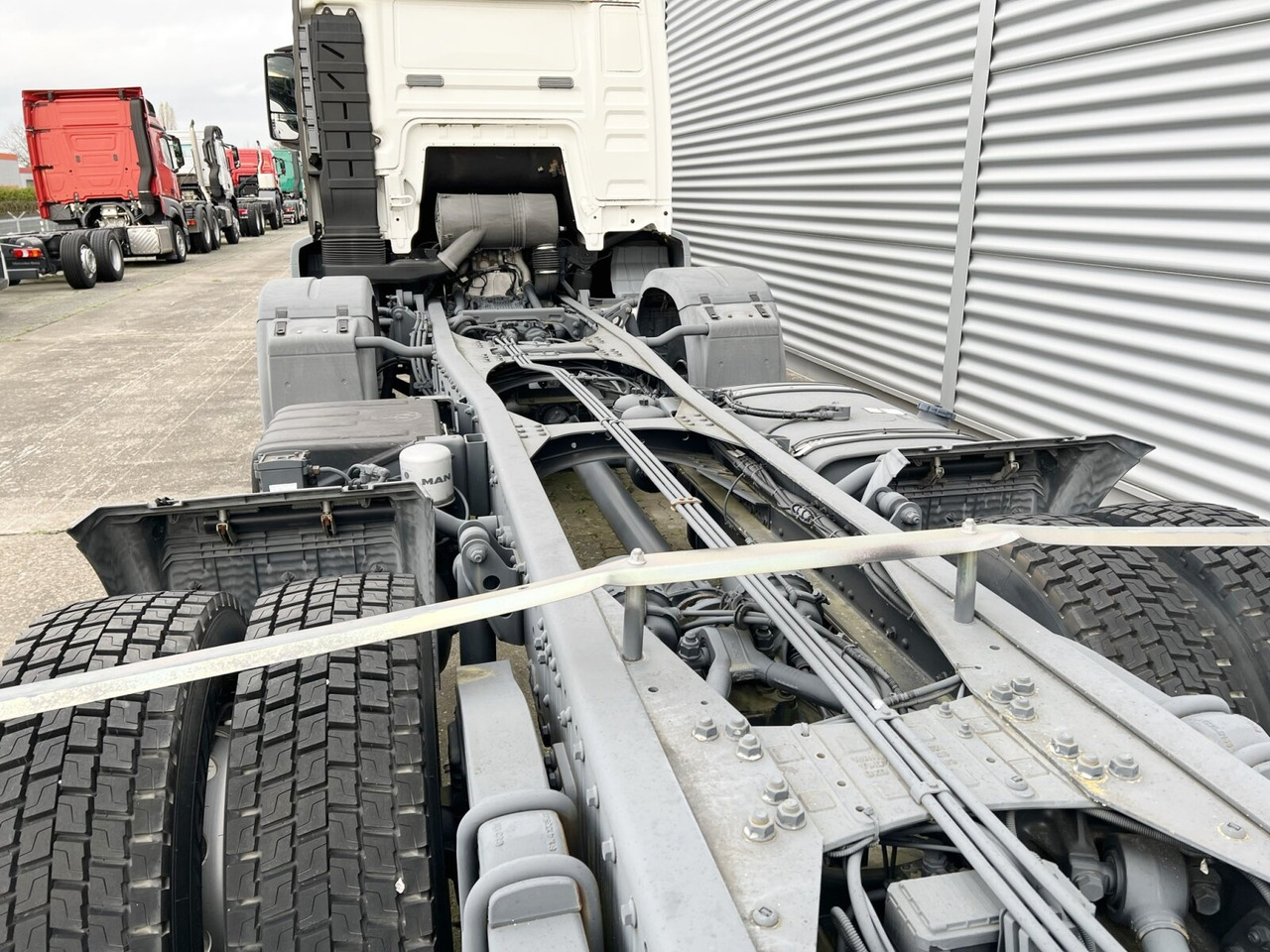 MAN TGS 50.480BB 10x4 Retarder TGS 50.480BB 10x4 Retarder, 3-f.NA - Camión chasis: foto 2 MAN TGS 50.480BB 10x4 Retarder TGS 50.480BB 10x4 Retarder, 3-f.NA - Camión chasis: foto 2