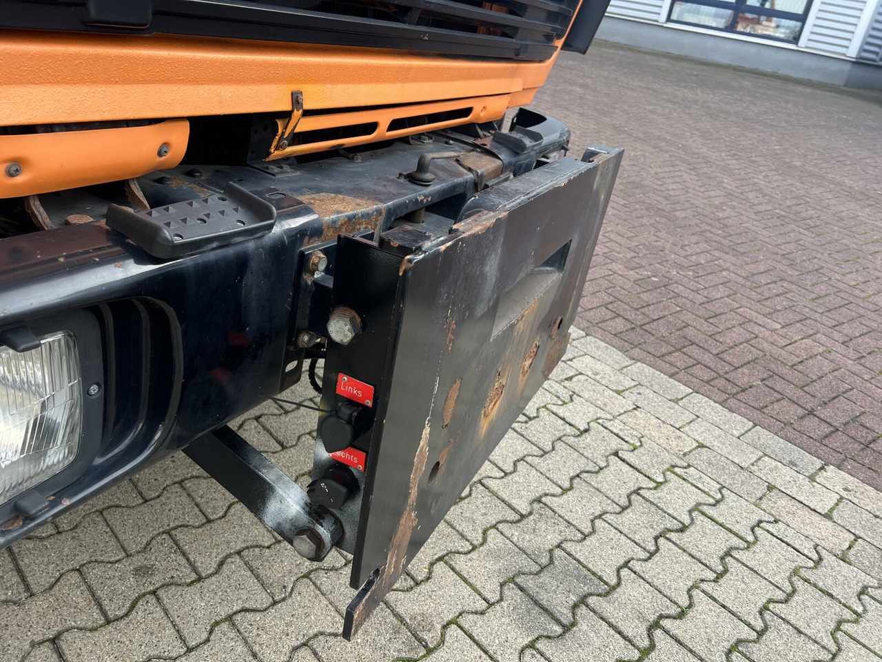 Mercedes-Benz 1617 C 4x2 1617 C 4x2, Winterdienstausstattung - Máquina quitanieve: foto 4 Mercedes-Benz 1617 C 4x2 1617 C 4x2, Winterdienstausstattung - Máquina quitanieve: foto 4