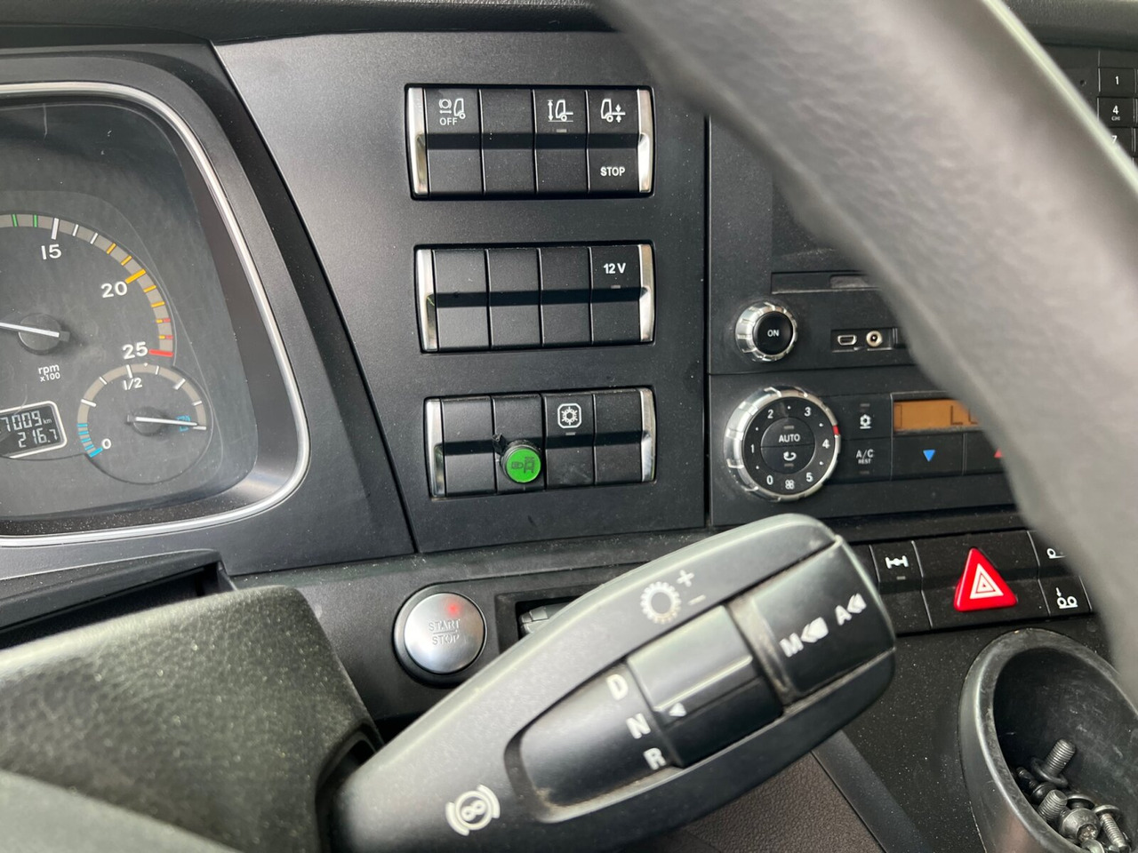 Mercedes-Benz Actros 2542/48 L/nR 6x2 Actros 2542/48 L/nR 6x2, Retarder, Standklima, StreamSpace, SoloStar - Camión portacontenedore/ Intercambiable: foto 5 Mercedes-Benz Actros 2542/48 L/nR 6x2 Actros 2542/48 L/nR 6x2, Retarder, Standklima, StreamSpace, SoloStar - Camión portacontenedore/ Intercambiable: foto 5