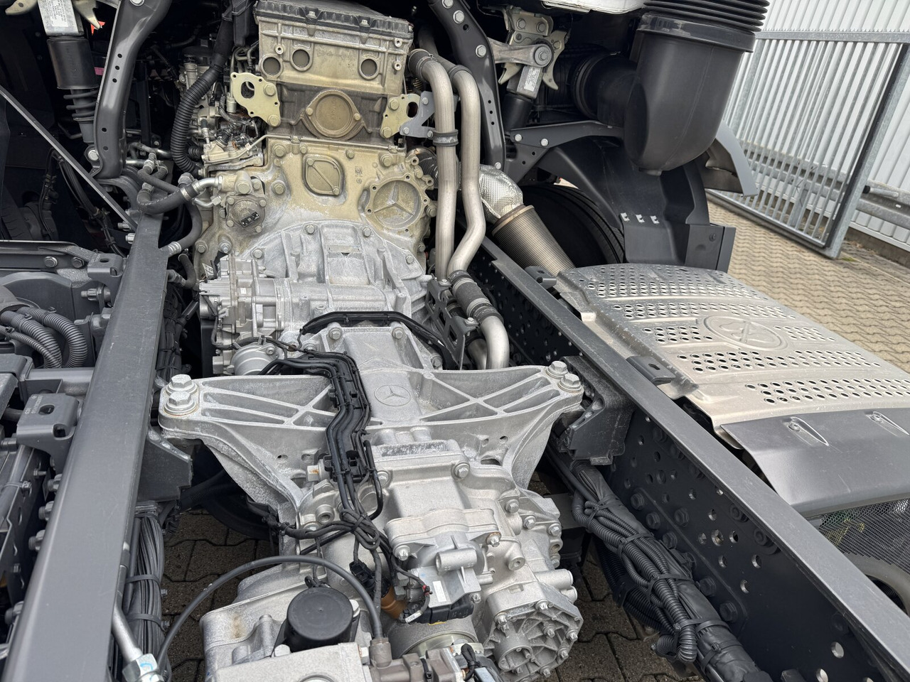 Leasing de Mercedes-Benz Actros 2548 L 6x2 Actros 2548 L 6x2, Retarder, Lenk-/Liftachse Mercedes-Benz Actros 2548 L 6x2 Actros 2548 L 6x2, Retarder, Lenk-/Liftachse: foto 15