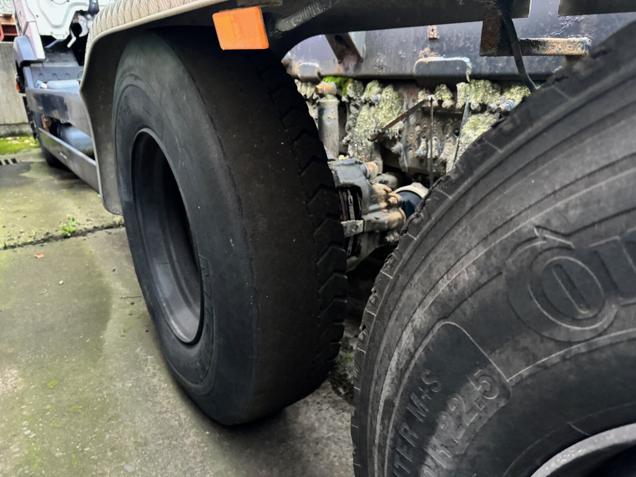 Camión multibasculante Mercedes-Benz Actros 2548 L 6x2, ERSATZTEILSPENDER! Actros 2548 L 6x2/46, Retarder, Lenk-/Liftachse, ERSATZTEILSPENDER!: foto 13