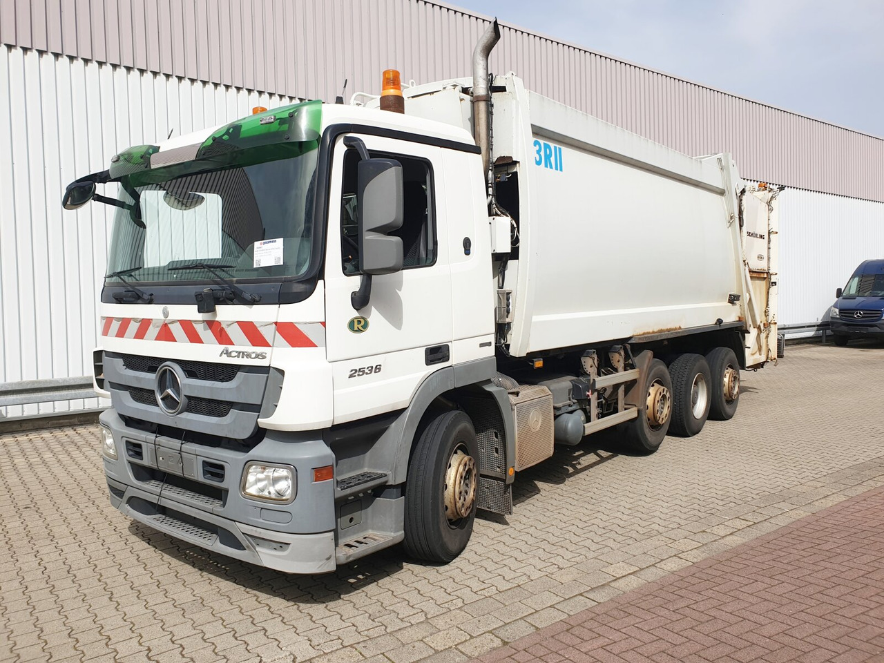 Mercedes-Benz Actros 3236 L 8x2/6 Actros 3236 L 8x2/6, 2x Lenkachse, Schörling Aufbau, Zoeller-Schüttung - Camión de basura: foto 1 Mercedes-Benz Actros 3236 L 8x2/6 Actros 3236 L 8x2/6, 2x Lenkachse, Schörling Aufbau, Zoeller-Schüttung - Camión de basura: foto 1