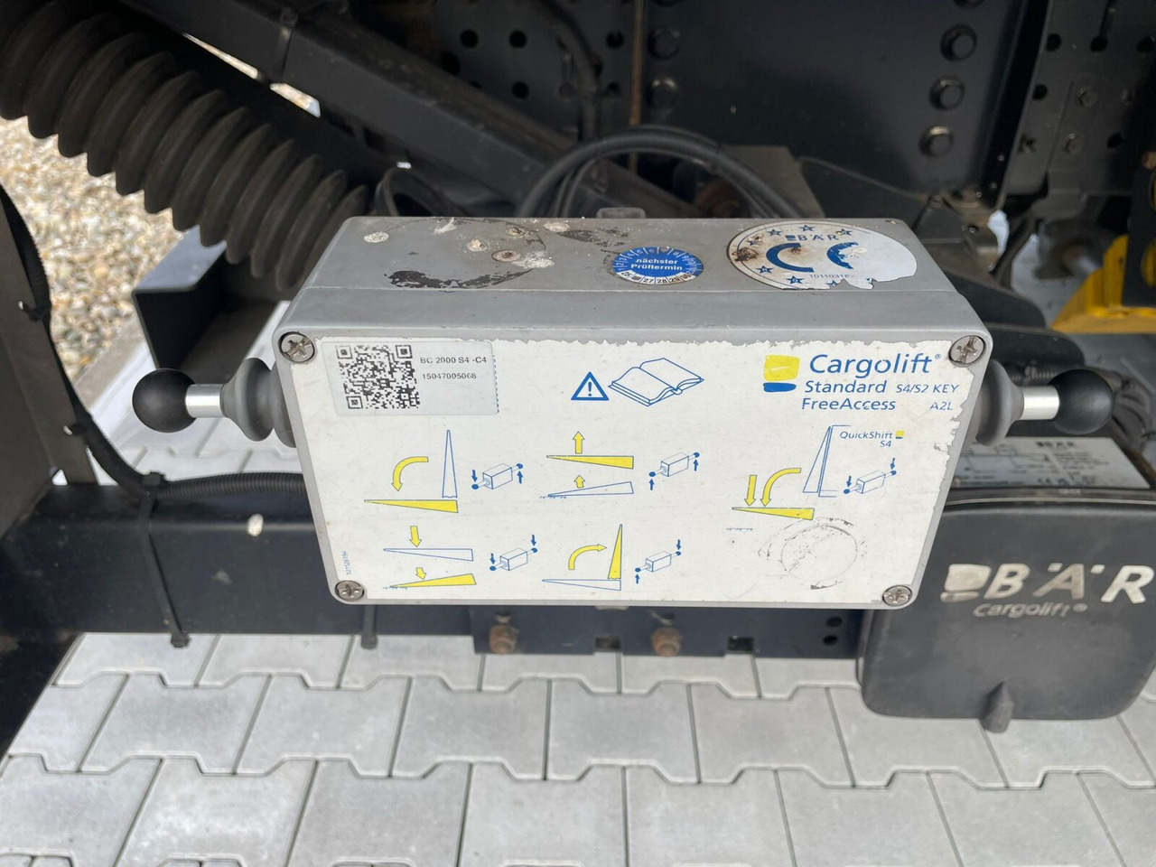 Mercedes-Benz Antos 2535 L 6x2 Antos 2535 L 6x2, Lenk-/Liftachse, LBW BÄR - Camión caja cerrada: foto 5 Mercedes-Benz Antos 2535 L 6x2 Antos 2535 L 6x2, Lenk-/Liftachse, LBW BÄR - Camión caja cerrada: foto 5