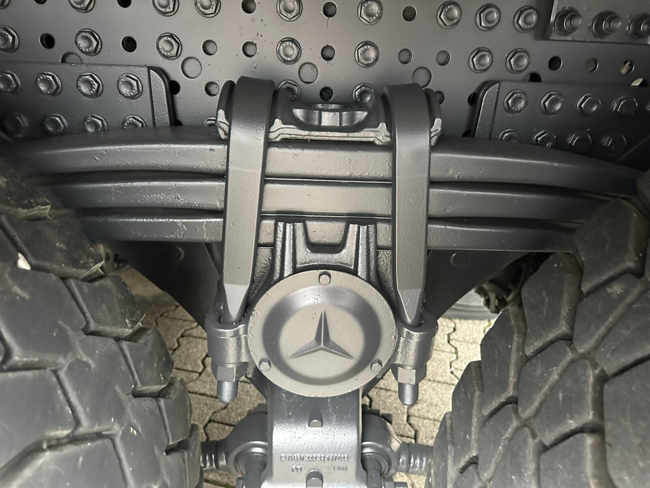 Mercedes-Benz Arocs 3363 K 6x4 Arocs 3363 K 6x4, Grounder, Turbo-Retarder-Kupplung, Bordmatik - Camión volquete: foto 4 Mercedes-Benz Arocs 3363 K 6x4 Arocs 3363 K 6x4, Grounder, Turbo-Retarder-Kupplung, Bordmatik - Camión volquete: foto 4