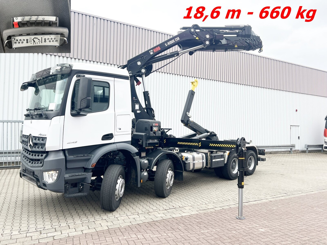 Mercedes-Benz Arocs 4142 B 8x4/4 Arocs 4142 B 8x4/4, Grounder, Funk - Camión multibasculante, Camión grúa: foto 1 Mercedes-Benz Arocs 4142 B 8x4/4 Arocs 4142 B 8x4/4, Grounder, Funk - Camión multibasculante, Camión grúa: foto 1