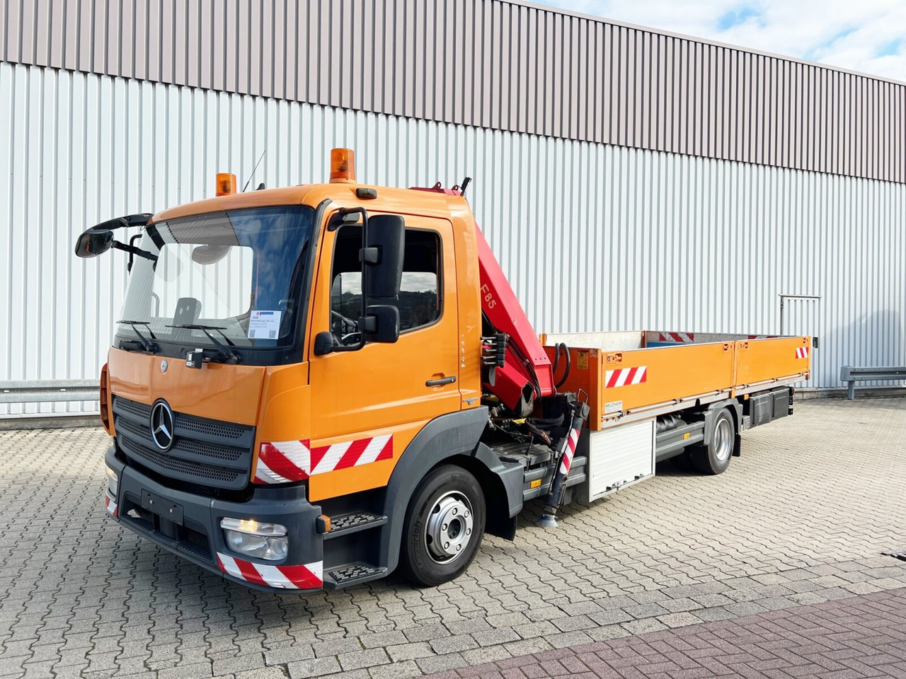 Mercedes-Benz Atego 1023 L 4x2 Atego 1023 L 4x2 mit Kran Fassi F85B.0.21 - Camión grúa, Camión caja abierta: foto 1 Mercedes-Benz Atego 1023 L 4x2 Atego 1023 L 4x2 mit Kran Fassi F85B.0.21 - Camión grúa, Camión caja abierta: foto 1