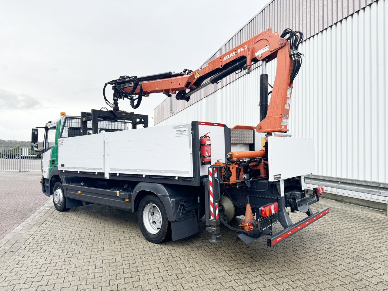 Camión grúa, Camión caja abierta Mercedes-Benz Atego 1223 L 4x2 Atego 1223 L 4x2 mit Heckkran Atlas 88.3-A2L, Funk: foto 14