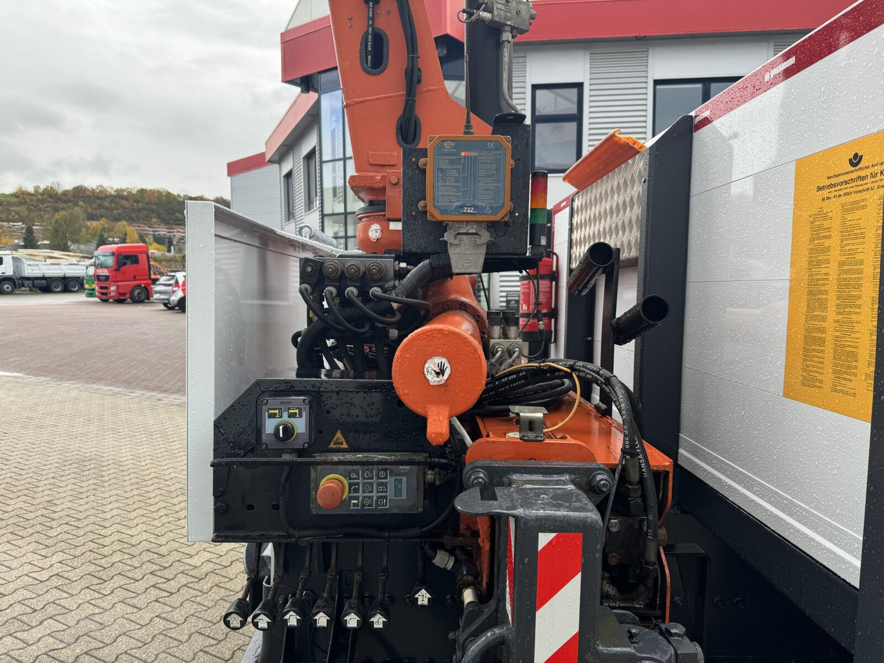 Camión grúa, Camión caja abierta Mercedes-Benz Atego 1223 L 4x2 Atego 1223 L 4x2 mit Heckkran Atlas 88.3-A2L, Funk: foto 12