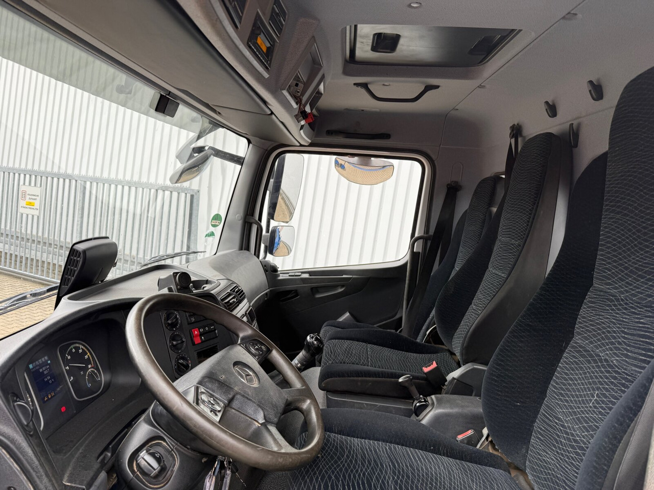 Mercedes-Benz Atego 1224 K 4x2 Atego 1224 K 4x2, Meiller 3-S-Kipper 2x AHK Öl - Camión volquete: foto 2 Mercedes-Benz Atego 1224 K 4x2 Atego 1224 K 4x2, Meiller 3-S-Kipper 2x AHK Öl - Camión volquete: foto 2