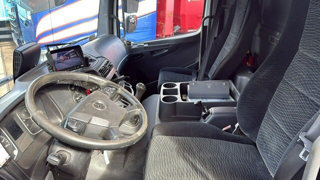 Mercedes-Benz Atego 1627 L 4x2 Atego 1627 L 4x2, 6-Zylinder, Motorabtrieb - Camión chasis: foto 2 Mercedes-Benz Atego 1627 L 4x2 Atego 1627 L 4x2, 6-Zylinder, Motorabtrieb - Camión chasis: foto 2