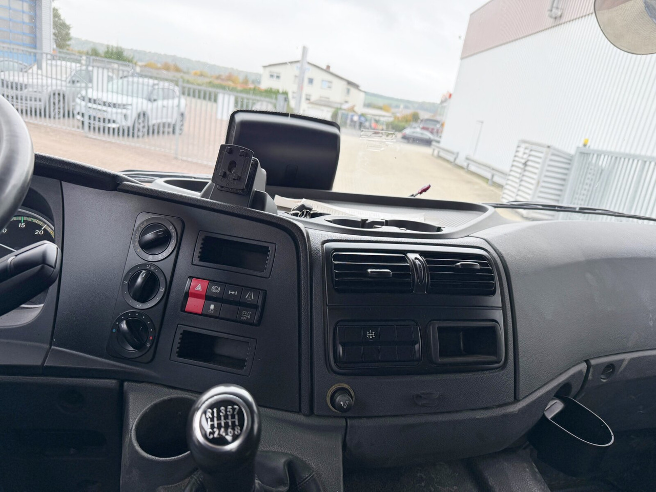 Mercedes-Benz Atego 1630 K 4x2 Atego 1630 K 4x2, Meiller 3-Seiten, 2 x AHK Öl - Camión volquete: foto 4 Mercedes-Benz Atego 1630 K 4x2 Atego 1630 K 4x2, Meiller 3-Seiten, 2 x AHK Öl - Camión volquete: foto 4