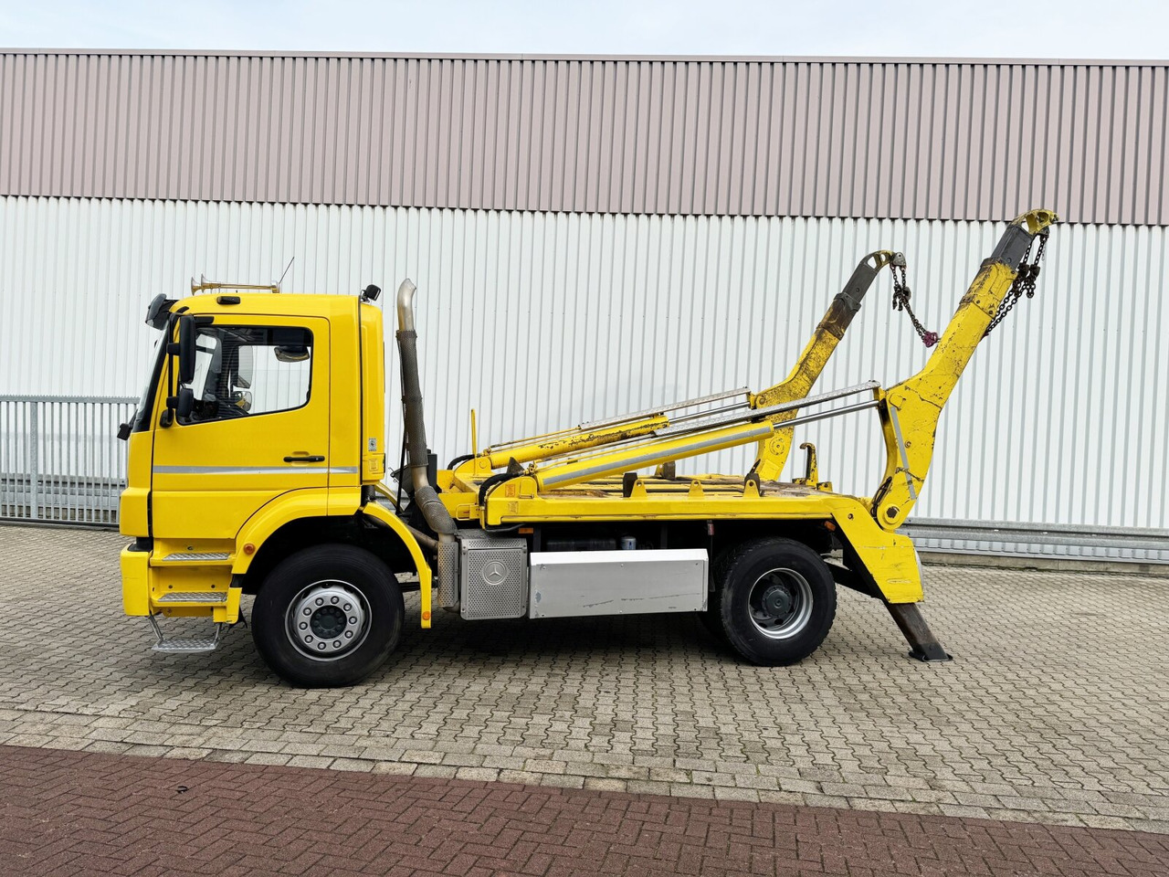 Camión portacontenedor de cadenas Mercedes-Benz Axor 1833 K 4x2 Axor 1833 K 4x2, Gergen TAK 20 Tele-Absetzer: foto 13