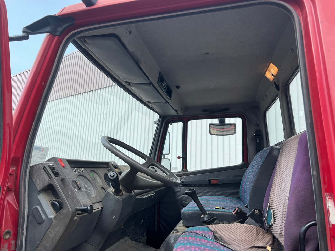 Mercedes-Benz LK 1117 K 4x2 LK 1117 K 4x2, 6-Zylinder Motor, 2x AHK - Camión volquete: foto 2 Mercedes-Benz LK 1117 K 4x2 LK 1117 K 4x2, 6-Zylinder Motor, 2x AHK - Camión volquete: foto 2