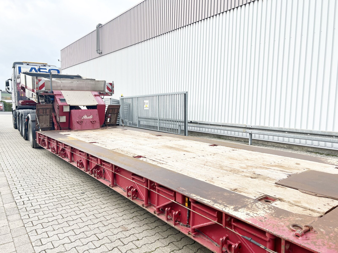 Nooteboom Euro-64-13 Euro-64-13, Jeepdolly, Tiefbett, Verbr. auf 3,2m, hydr. Lenkung - Semirremolque góndola rebajadas: foto 4 Nooteboom Euro-64-13 Euro-64-13, Jeepdolly, Tiefbett, Verbr. auf 3,2m, hydr. Lenkung - Semirremolque góndola rebajadas: foto 4