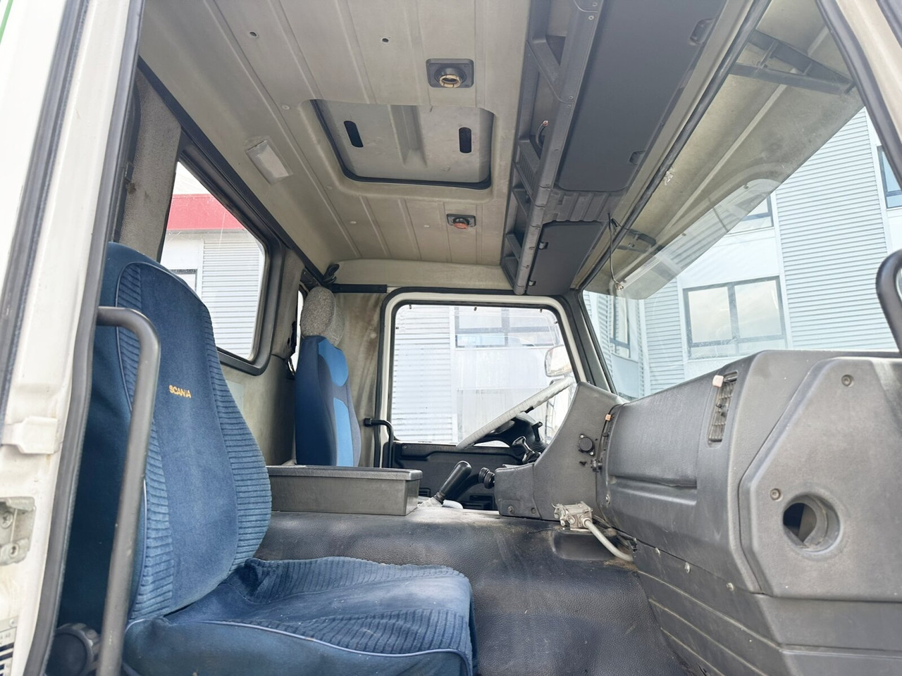 Scania P93 HK 250 6x4L P93 HK 250 6x4L - Camión chasis: foto 4 Scania P93 HK 250 6x4L P93 HK 250 6x4L - Camión chasis: foto 4