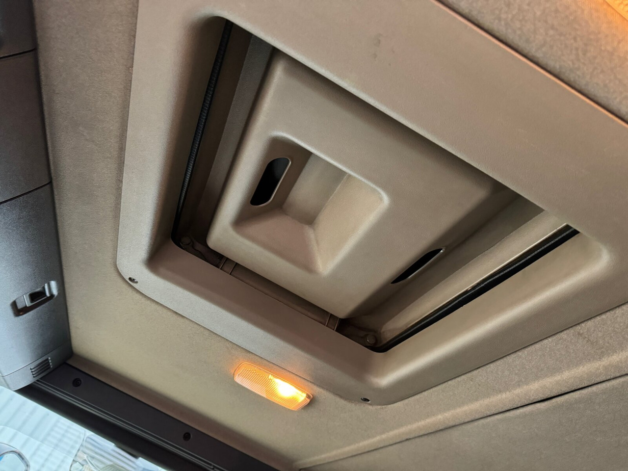 Camión grúa, Camión caja abierta Scania R380 DB 4x2 MNA R380 DB 4x2 MNA, Platz für Heckkran, 2x AHK: foto 6 Camión grúa, Camión caja abierta Scania R380 DB 4x2 MNA R380 DB 4x2 MNA, Platz für Heckkran, 2x AHK: foto 6