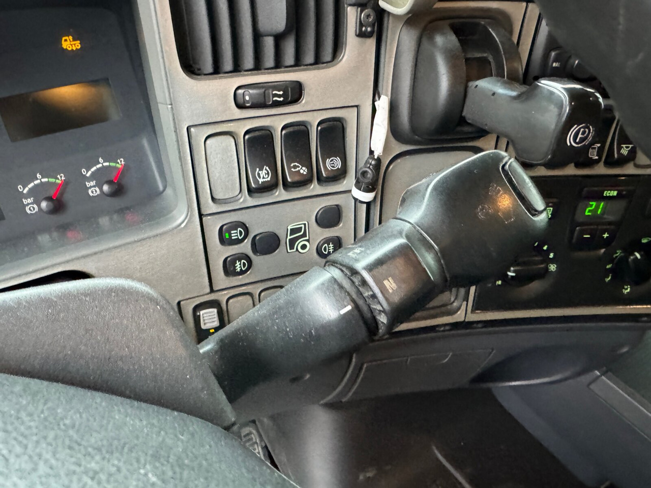 Camión grúa, Camión caja abierta Scania R380 DB 4x2 MNA R380 DB 4x2 MNA, Platz für Heckkran, 2x AHK: foto 13 Camión grúa, Camión caja abierta Scania R380 DB 4x2 MNA R380 DB 4x2 MNA, Platz für Heckkran, 2x AHK: foto 13