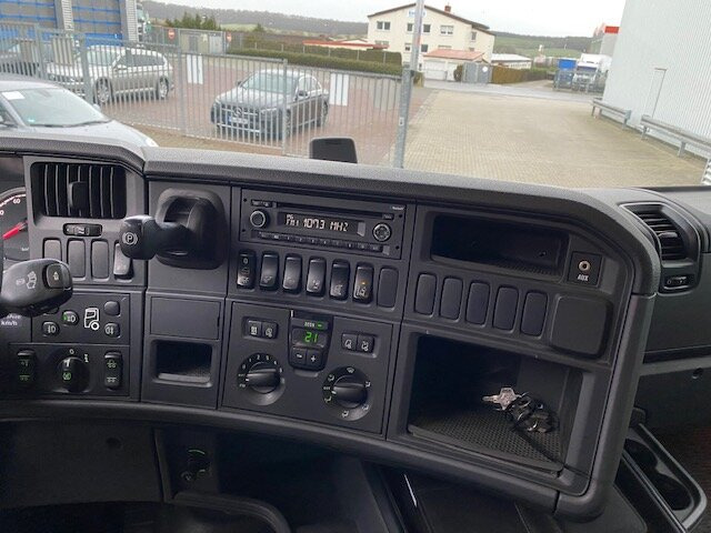 Camión caja cerrada Scania R450 LB 6x2-4 R450 LB 6x2-4 Getränkekoffer, Retarder, Lift-/Lenkachse, Stapleraufnahme: foto 4