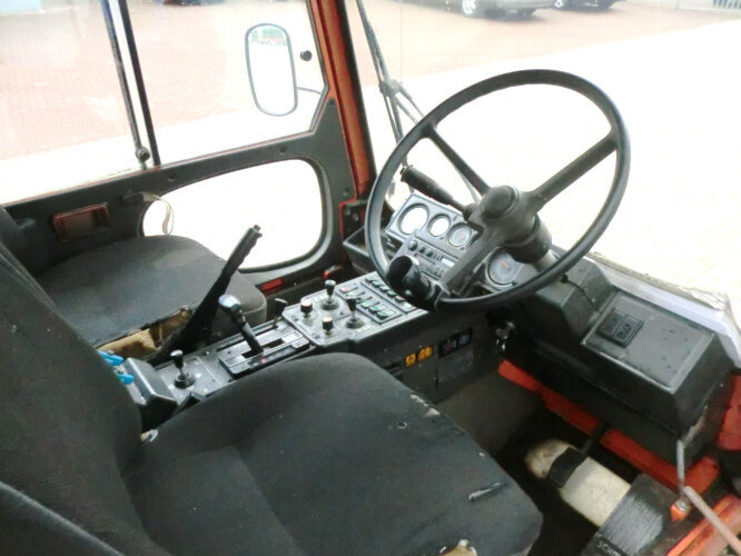 Barredora vial Schmidt - SK153SX: foto 11 Barredora vial Schmidt - SK153SX: foto 11