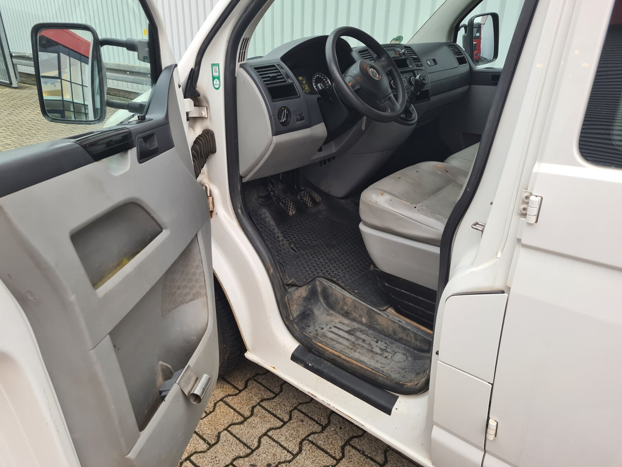 T5 Doka 4x2 T5 Doka 4x2, 2.0 ltr. TDI Pritsche - Furgoneta caja abierta, Furgoneta combi: foto 4 T5 Doka 4x2 T5 Doka 4x2, 2.0 ltr. TDI Pritsche - Furgoneta caja abierta, Furgoneta combi: foto 4