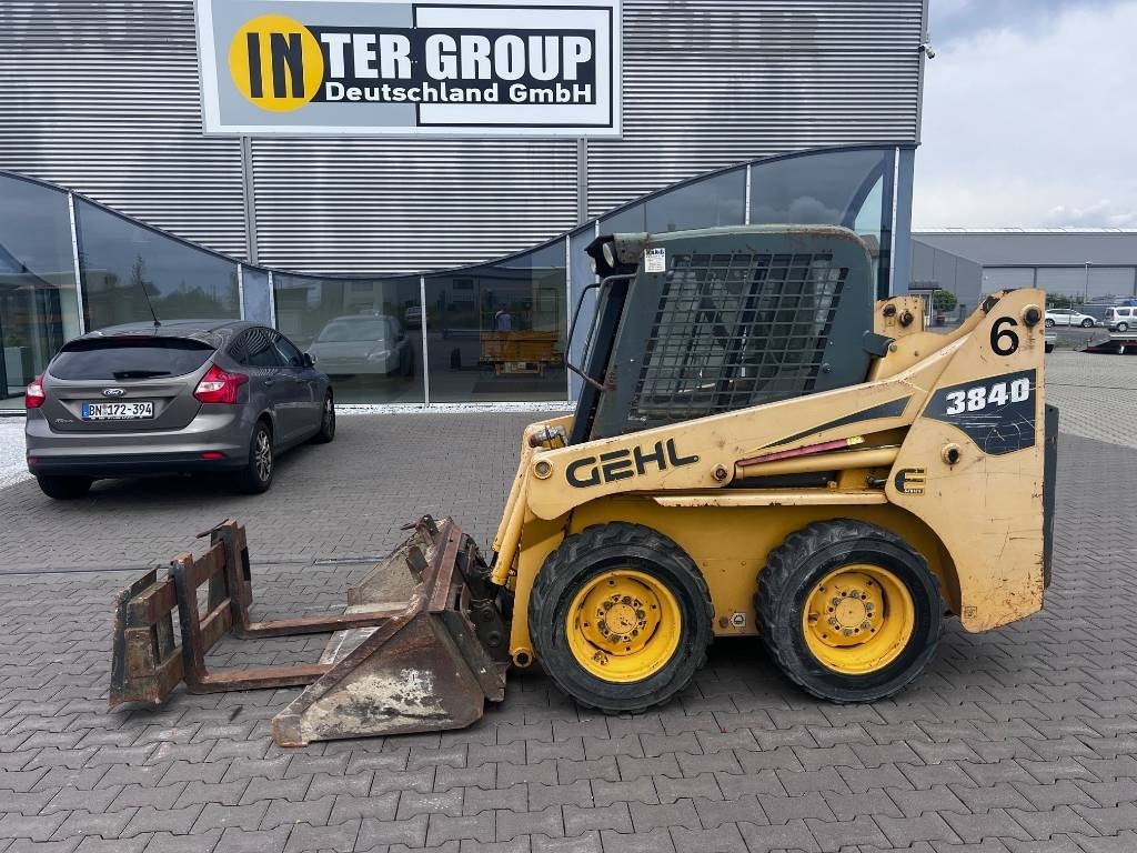 Gehl 3840 E - Minicargadora: foto 1 Gehl 3840 E - Minicargadora: foto 1
