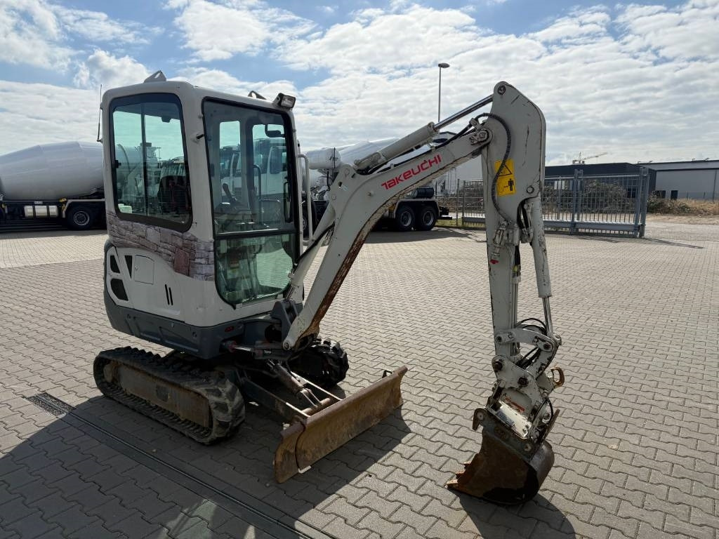 Miniexcavadora Takeuchi TB 216 Powertilt: foto 6 Miniexcavadora Takeuchi TB 216 Powertilt: foto 6