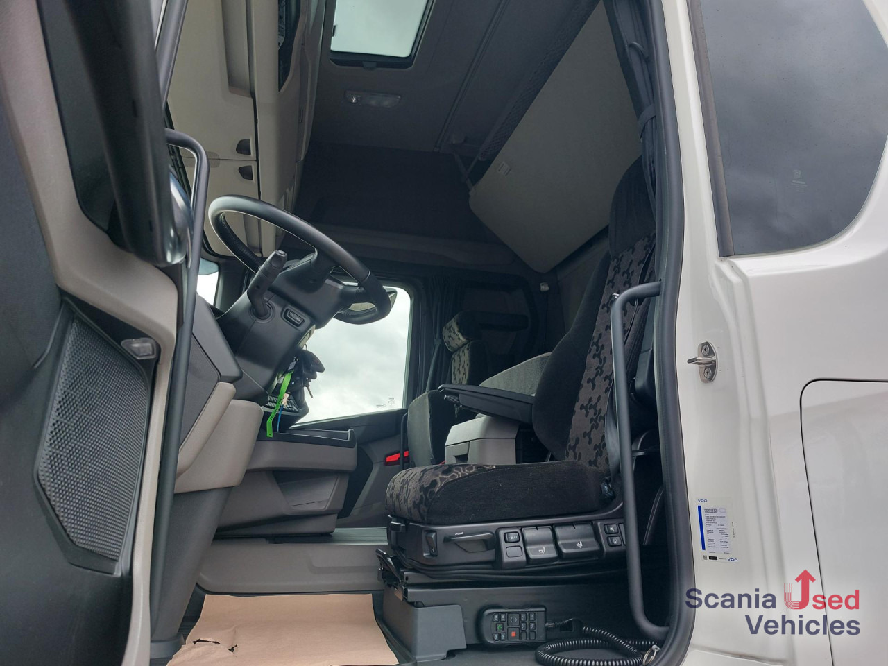 Cabeza tractora SCANIA R 460 A4x2NA, SUPER, Navi, Standklima: foto 15 Cabeza tractora SCANIA R 460 A4x2NA, SUPER, Navi, Standklima: foto 15