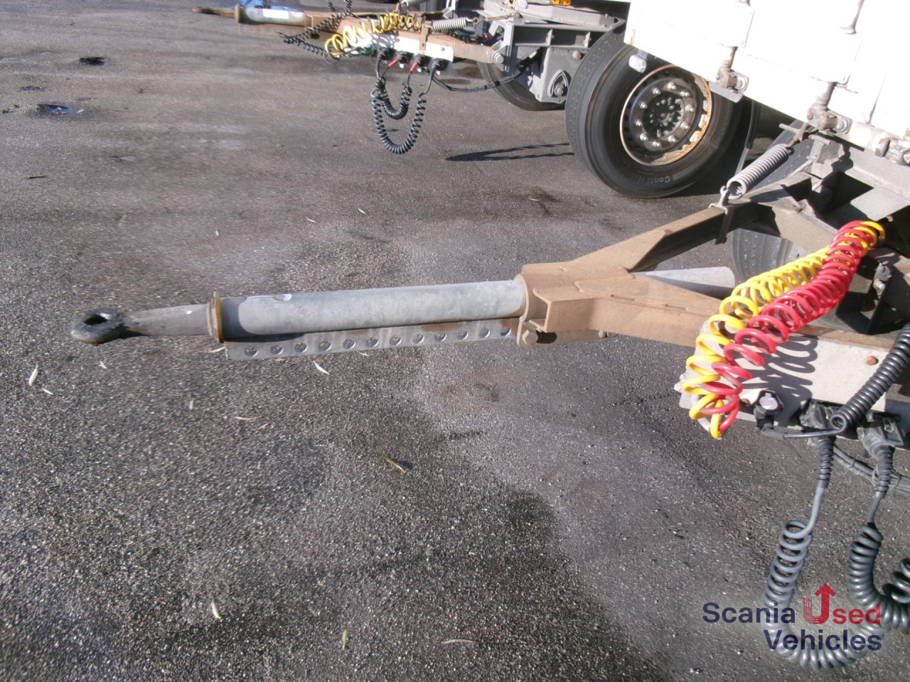 KFB Jessen Durchlader mit LBW Palfinger/MBB 2,0T - Remolque caja cerrada: foto 4 KFB Jessen Durchlader mit LBW Palfinger/MBB 2,0T - Remolque caja cerrada: foto 4